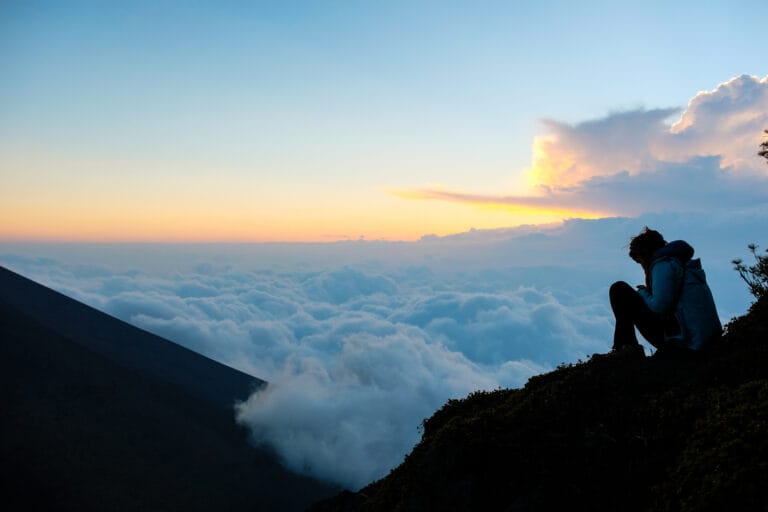 hiking acatenango