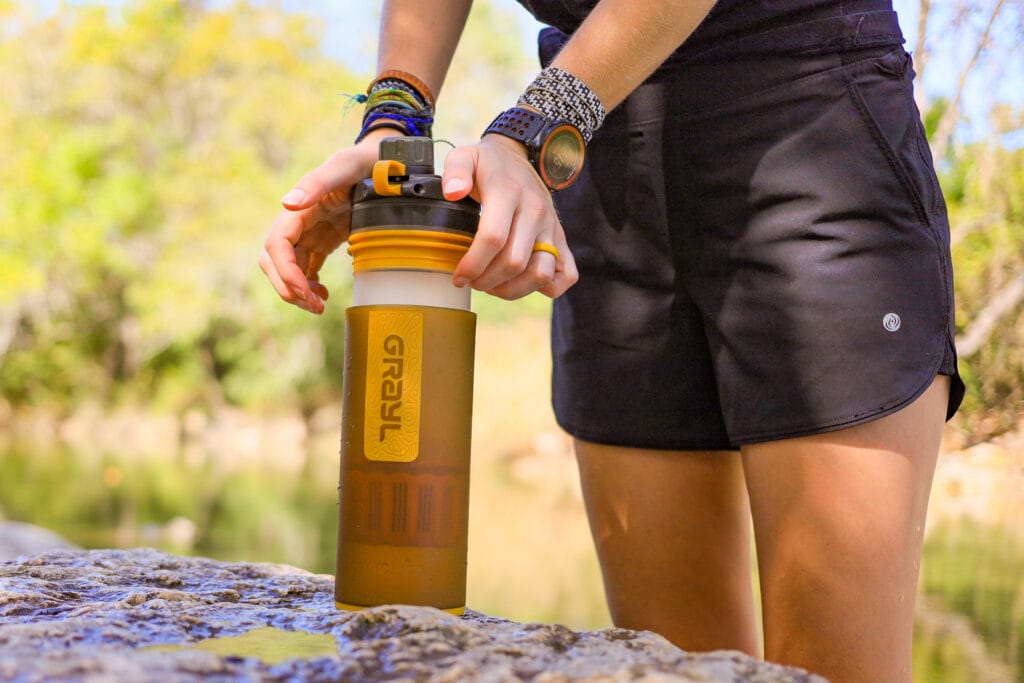 4 Ways to Filter and Purify Water for Hiking and Backpacking (And How to Choose)